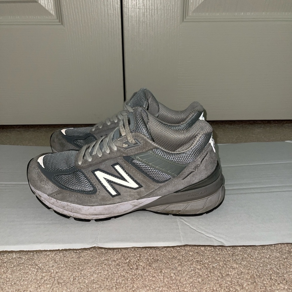 New balance 990v5